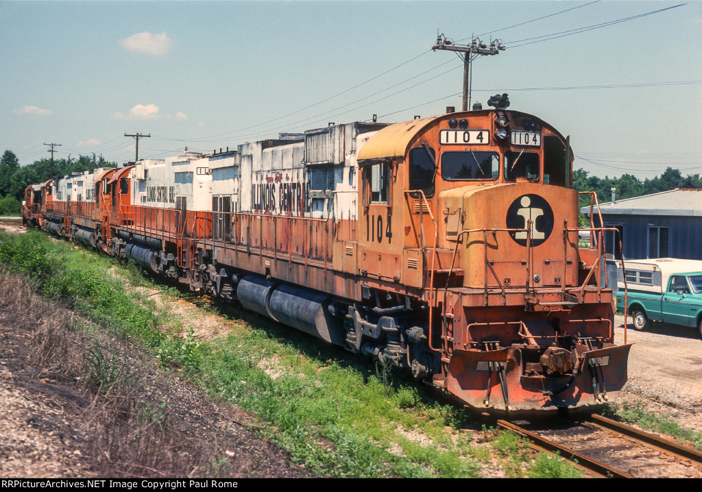 IC 1104 plus three more Alco C636 locomotives
